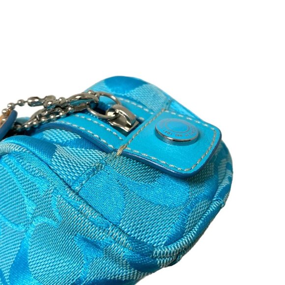 Auth COACH Signature - Light Blue Jacquard Leather Pouch - Picture 4 of 9